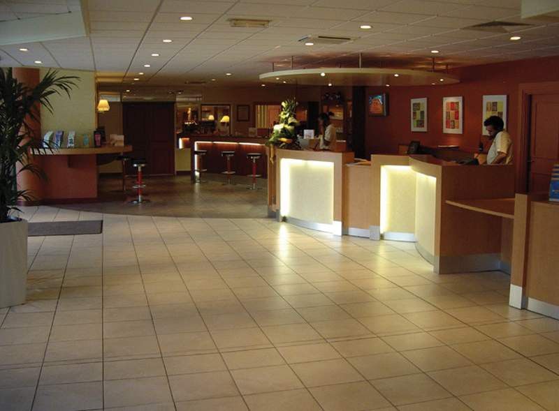 Hotel Campanile Roissy-en-France