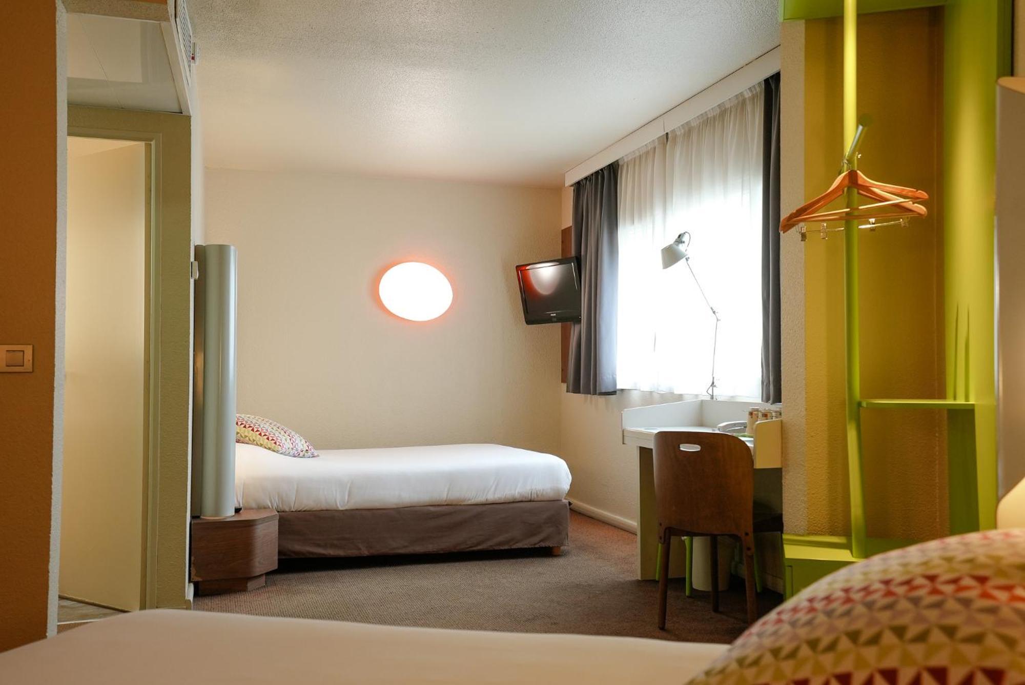 Campanile 3* Roissy-en-France